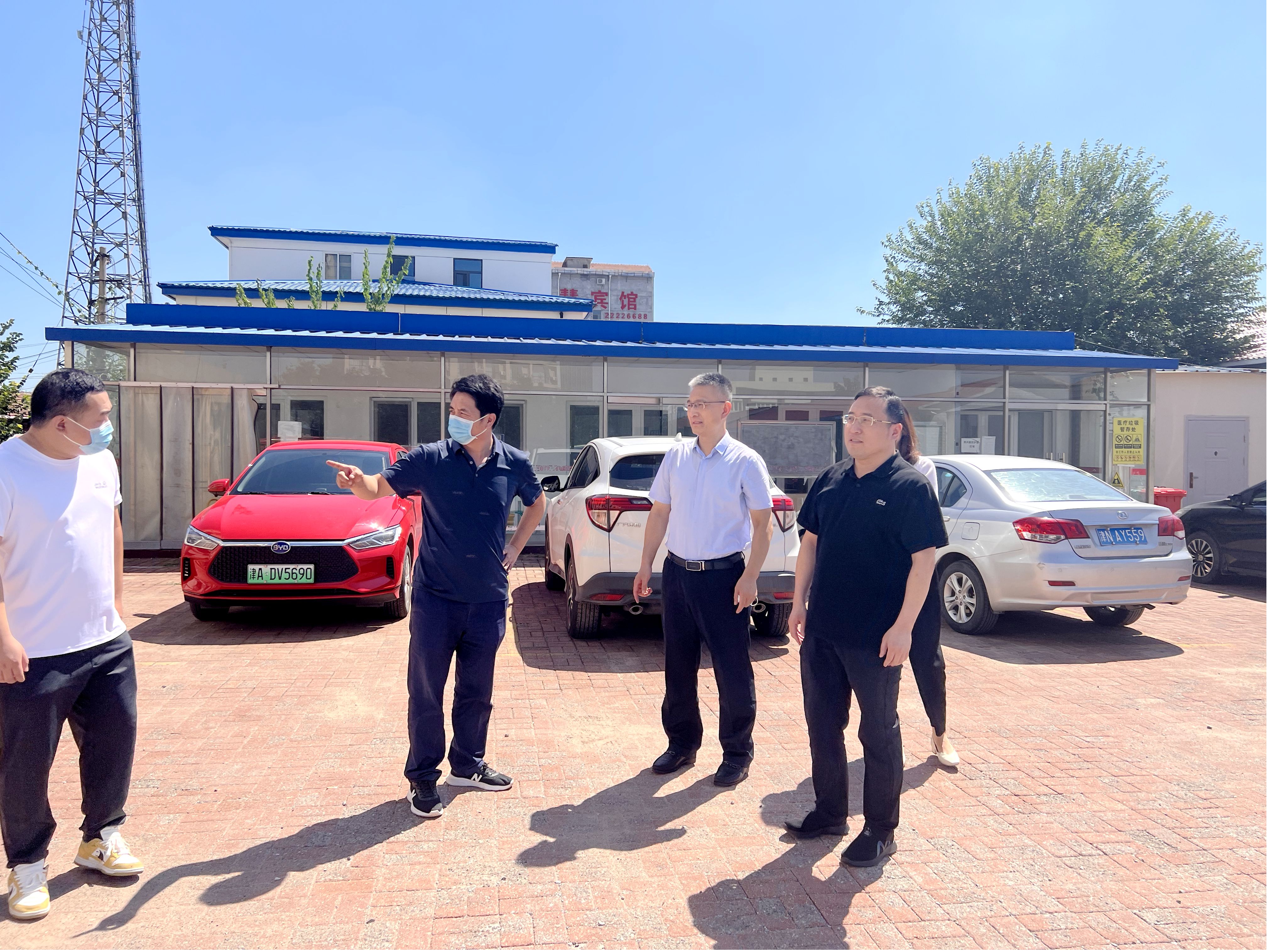 婷婷伊人五月天色综合激情网_欧美—区二区在线观看_韩国禁欲系高级感电影_九九影院在线观看免费最新电视剧_无人区高清电影免费观看.......开展送凉爽慰问活动(图5)