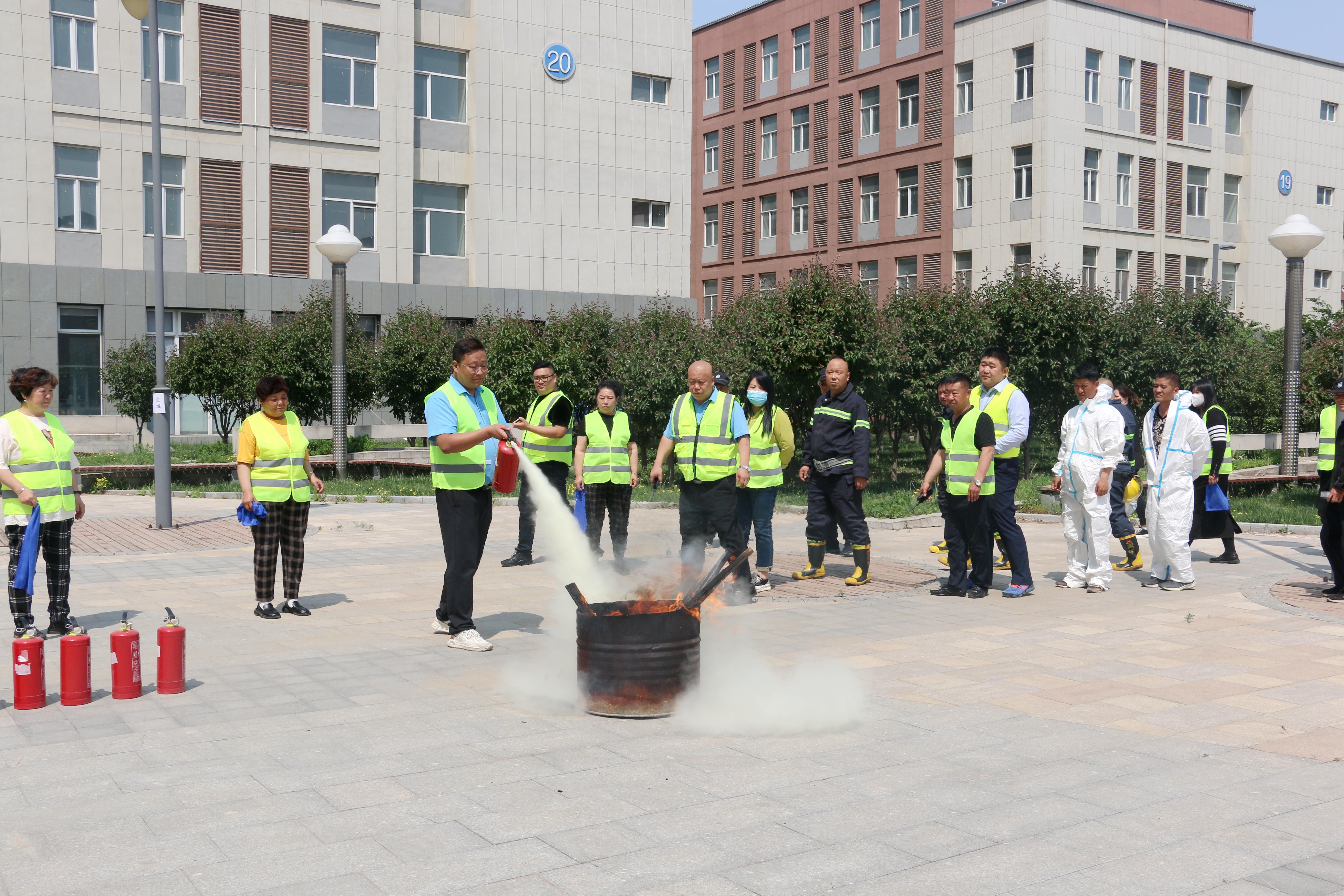 婷婷伊人五月天色综合激情网_欧美—区二区在线观看_韩国禁欲系高级感电影_九九影院在线观看免费最新电视剧_无人区高清电影免费观看.......产业园开展2023年上半年消防培训演练(图3)