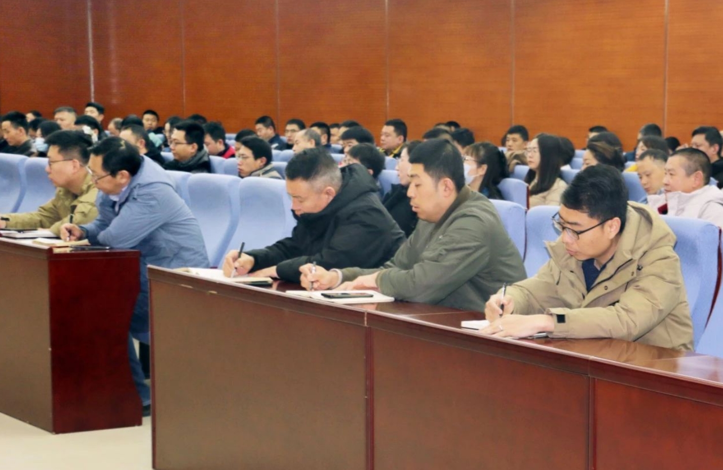 婷婷伊人五月天色综合激情网_欧美—区二区在线观看_韩国禁欲系高级感电影_九九影院在线观看免费最新电视剧_无人区高清电影免费观看.......召开安全生产工作部署会(图3)