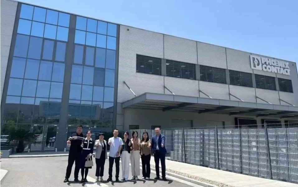 婷婷伊人五月天色综合激情网_欧美—区二区在线观看_韩国禁欲系高级感电影_九九影院在线观看免费最新电视剧_无人区高清电影免费观看.......产业园领导带队赴南京菲尼克斯考察交流(图4)