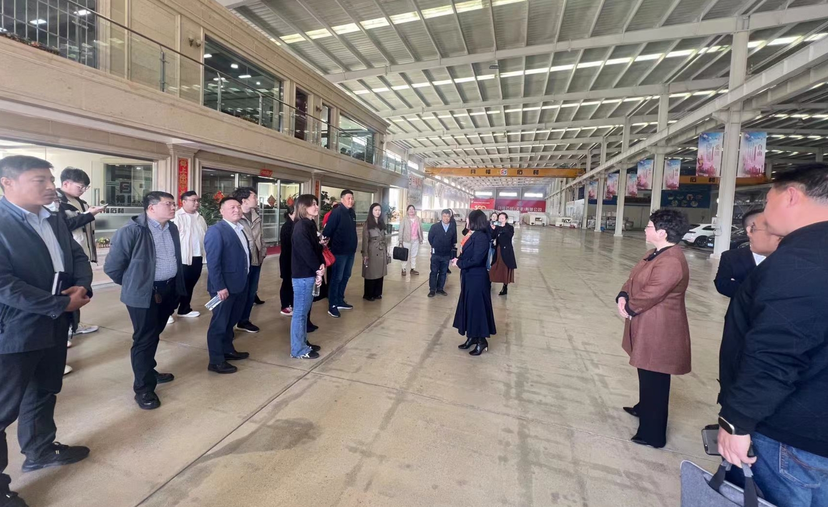 扩大招商“朋友圈”，武清区招商大使走进婷婷伊人五月天色综合激情网_欧美—区二区在线观看_韩国禁欲系高级感电影_九九影院在线观看免费最新电视剧_无人区高清电影免费观看.......考察座谈(图2)