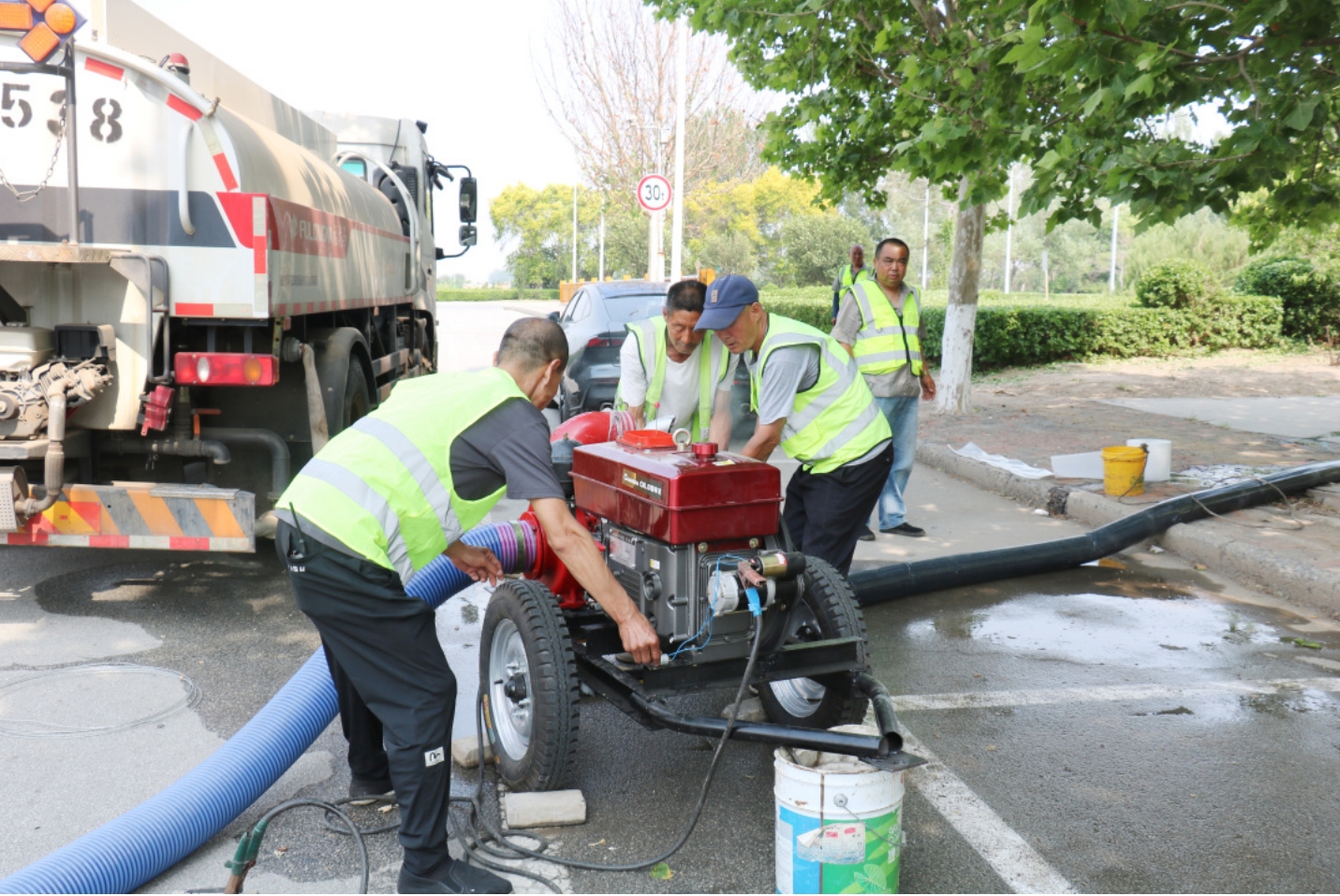 以“演”筑防，以“练”备战|婷婷伊人五月天色综合激情网_欧美—区二区在线观看_韩国禁欲系高级感电影_九九影院在线观看免费最新电视剧_无人区高清电影免费观看.......组织开展防汛应急演练(图5)