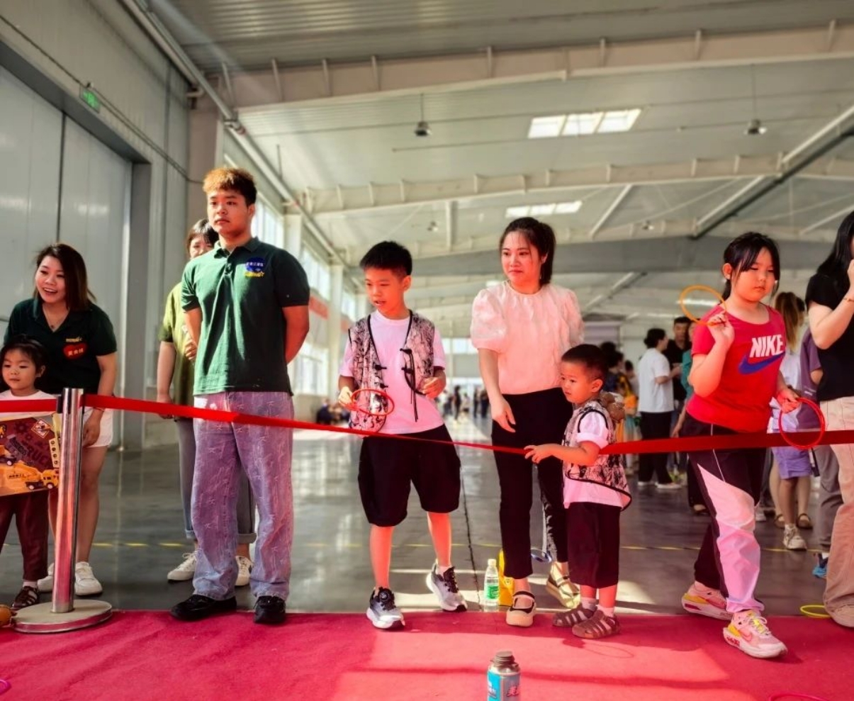 婷婷伊人五月天色综合激情网_欧美—区二区在线观看_韩国禁欲系高级感电影_九九影院在线观看免费最新电视剧_无人区高清电影免费观看.......固诺实业举办2024“家企同舟”游园会活动(图13)