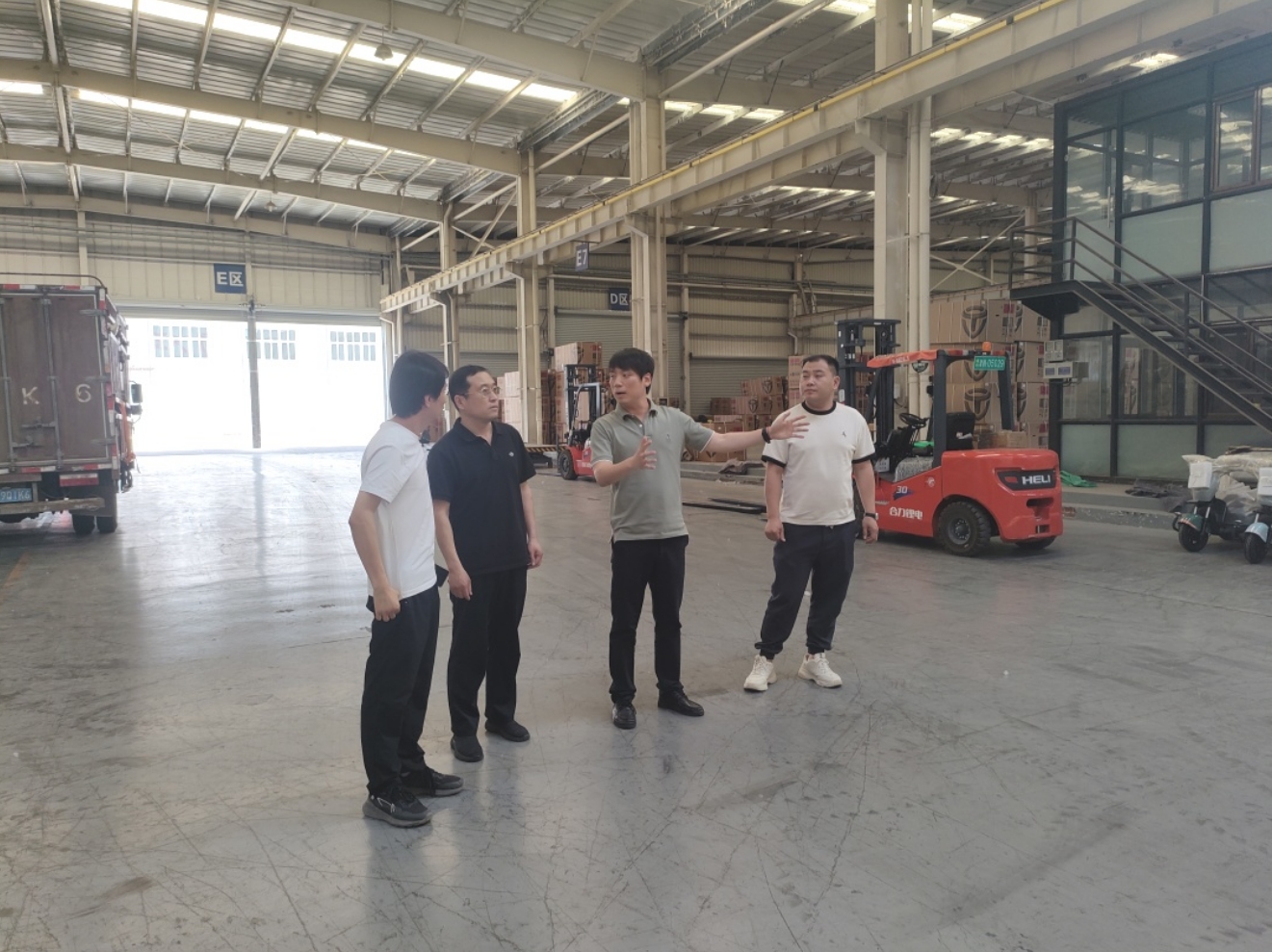 【强意识 筑防线 保安全】婷婷伊人五月天色综合激情网_欧美—区二区在线观看_韩国禁欲系高级感电影_九九影院在线观看免费最新电视剧_无人区高清电影免费观看.......积极开展安全生产月系列活动(图4)