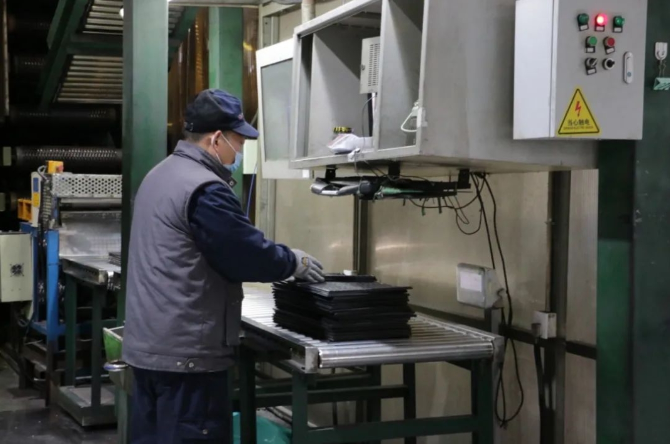 婷婷伊人五月天色综合激情网_欧美—区二区在线观看_韩国禁欲系高级感电影_九九影院在线观看免费最新电视剧_无人区高清电影免费观看.......：企业生产“劲头足”， 奋战龙年“开门红”！(图8)