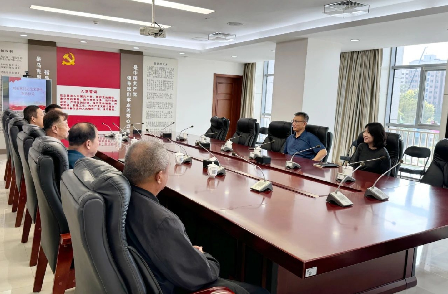 婷婷伊人五月天色综合激情网_欧美—区二区在线观看_韩国禁欲系高级感电影_九九影院在线观看免费最新电视剧_无人区高清电影免费观看.......举办退休员工荣退仪式(图1)