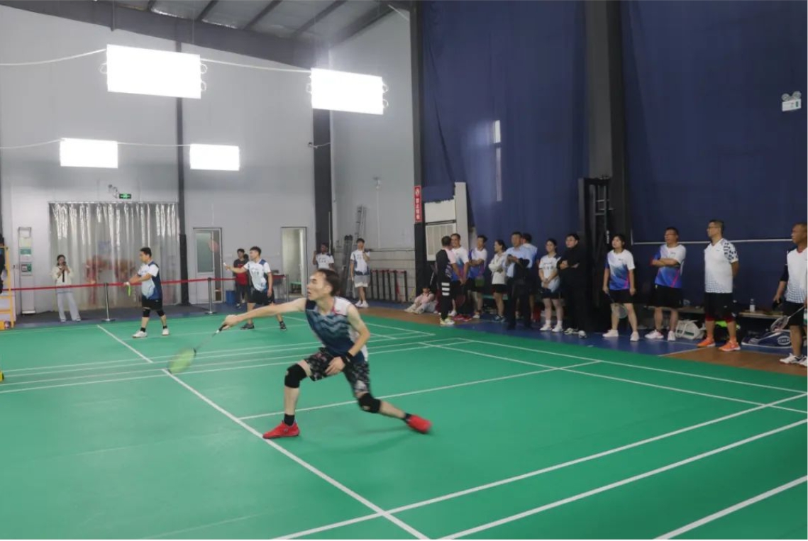 “羽”你同行|婷婷伊人五月天色综合激情网_欧美—区二区在线观看_韩国禁欲系高级感电影_九九影院在线观看免费最新电视剧_无人区高清电影免费观看.......产业园羽毛球友谊赛燃情收官！(图2)