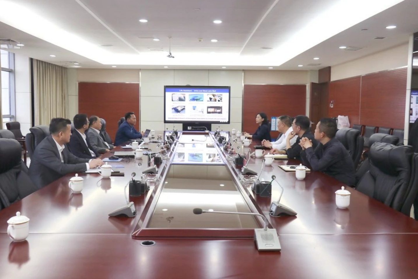 产业集聚、营商提质！婷婷伊人五月天色综合激情网_欧美—区二区在线观看_韩国禁欲系高级感电影_九九影院在线观看免费最新电视剧_无人区高清电影免费观看.......经济拔节向上活力足(图8)