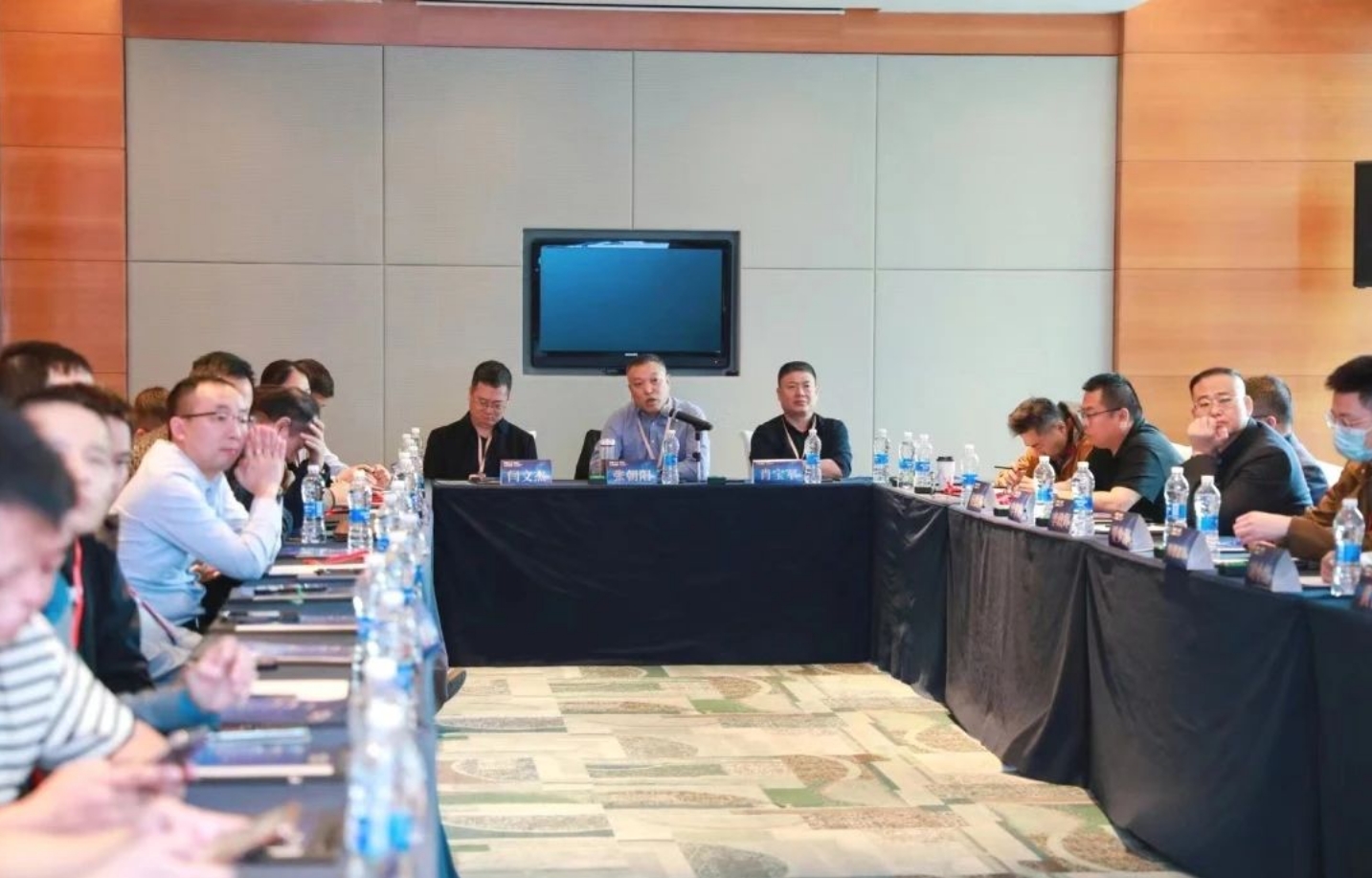 产业集聚、营商提质！婷婷伊人五月天色综合激情网_欧美—区二区在线观看_韩国禁欲系高级感电影_九九影院在线观看免费最新电视剧_无人区高清电影免费观看.......经济拔节向上活力足(图2)