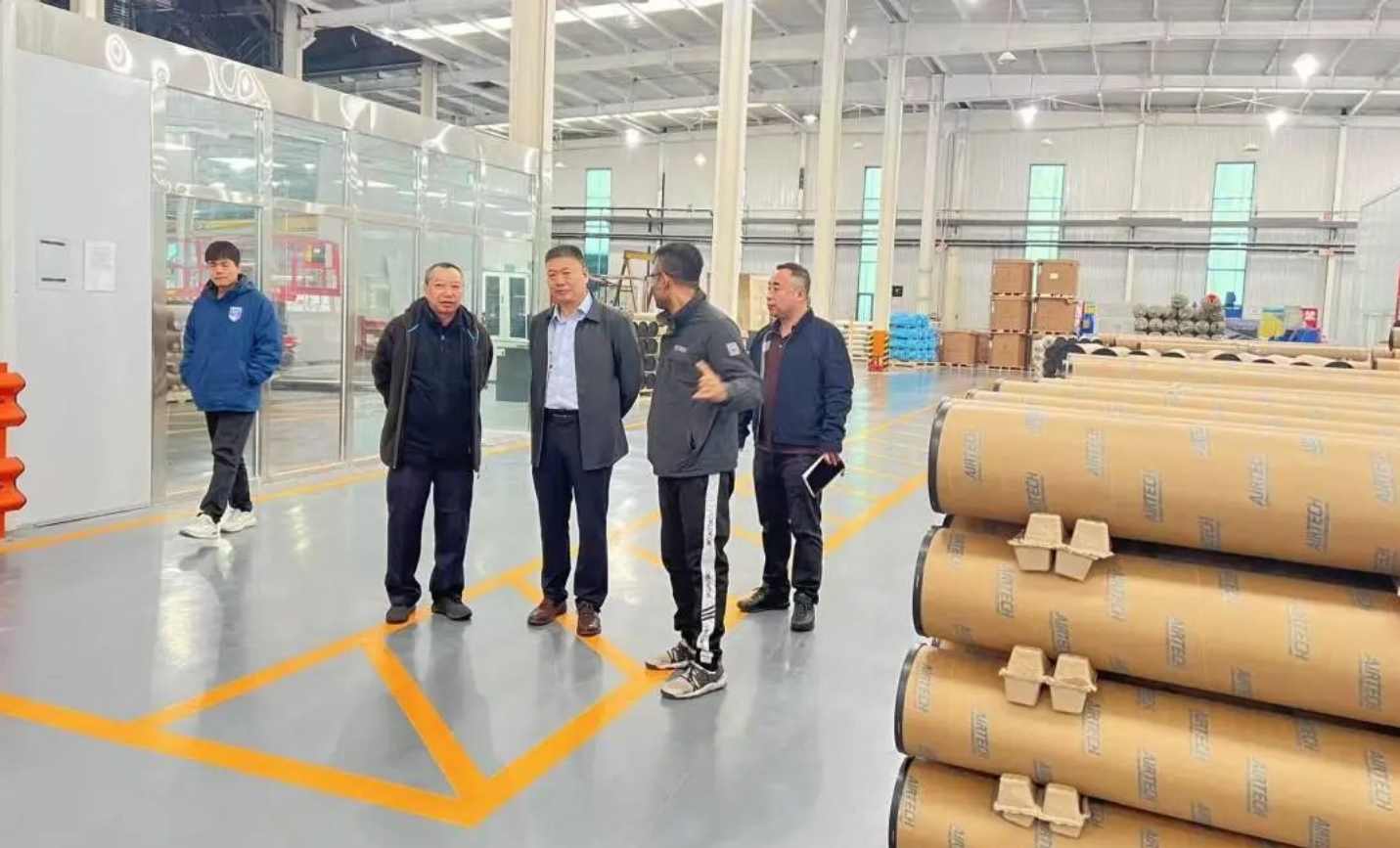 精准对接靠前服务|园区领导深入重点企业调研，推动营商环境跃升(图1)