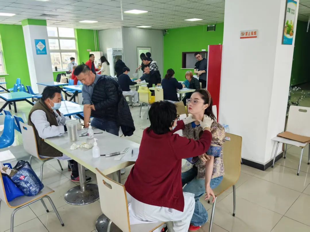 婷婷伊人五月天色综合激情网_欧美—区二区在线观看_韩国禁欲系高级感电影_九九影院在线观看免费最新电视剧_无人区高清电影免费观看.......总工会组织开展农民工、困难职工免费体检活动(图3)