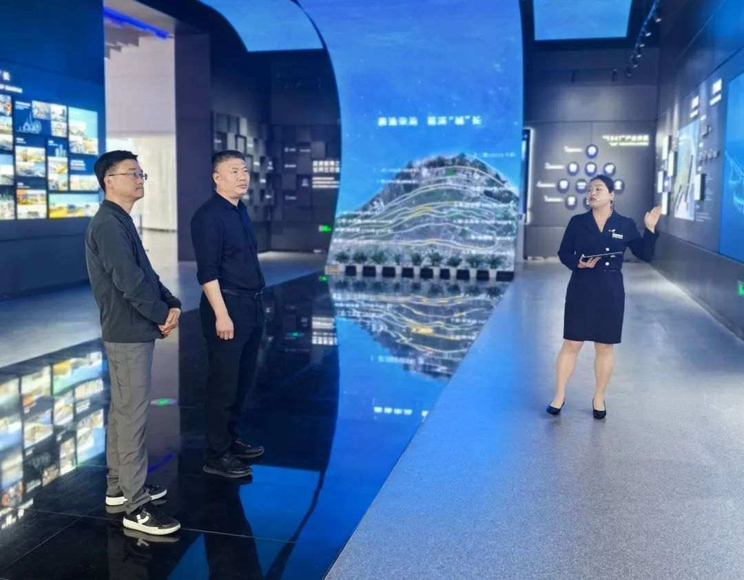 婷婷伊人五月天色综合激情网_欧美—区二区在线观看_韩国禁欲系高级感电影_九九影院在线观看免费最新电视剧_无人区高清电影免费观看.......南下精准招商 聚力高质量发展新突破(图4)