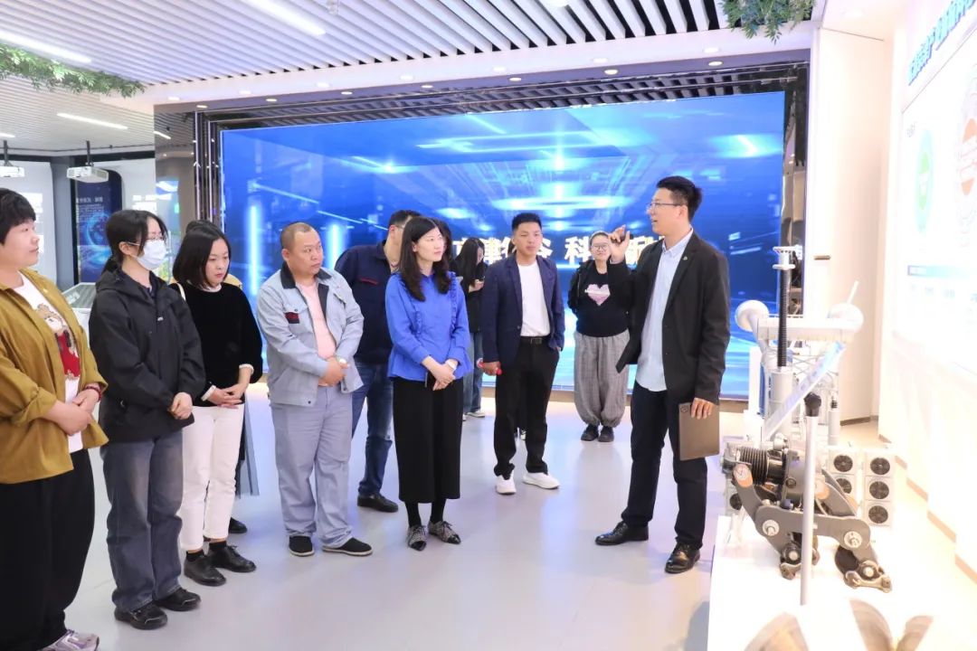 【党建领航促发展】参观学习+廉政谈话，这个党日活动“走实”又“走心”！(图3)