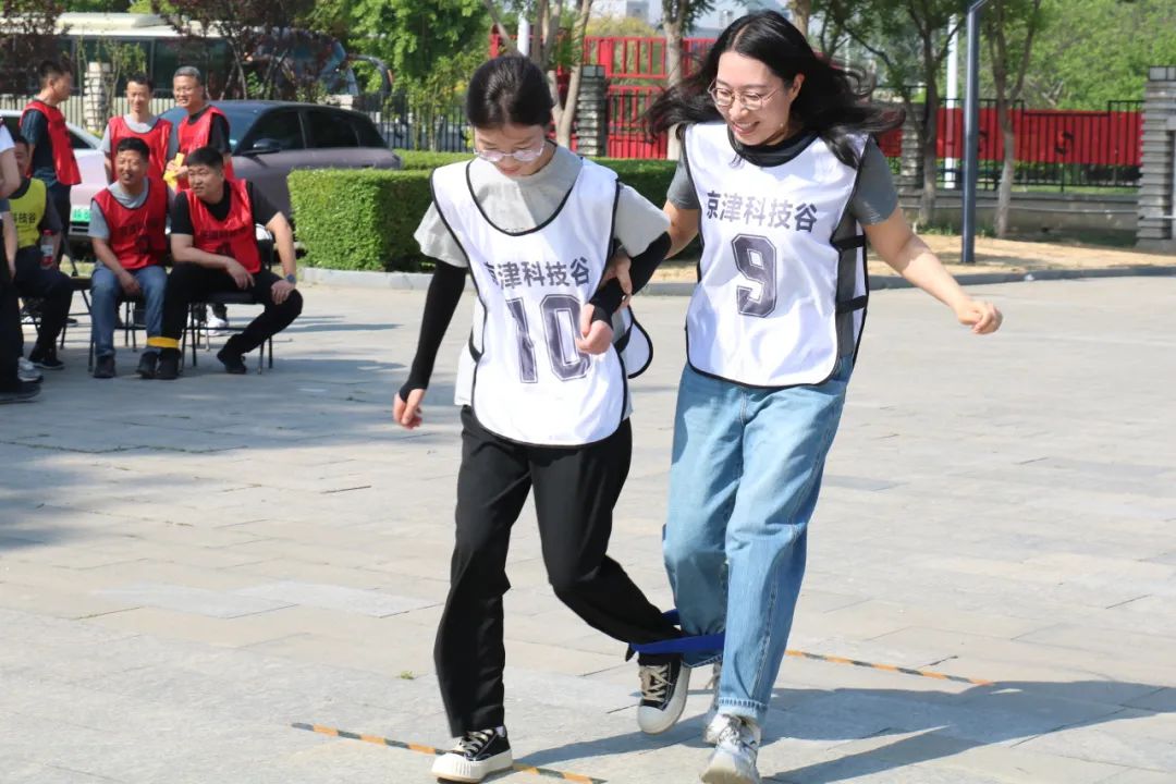 趣享运动，协进新程|这场趣味运动会嗨翻全场！(图5)