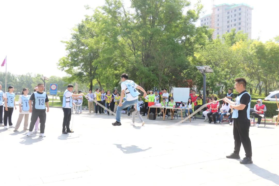 趣享运动，协进新程|这场趣味运动会嗨翻全场！(图12)