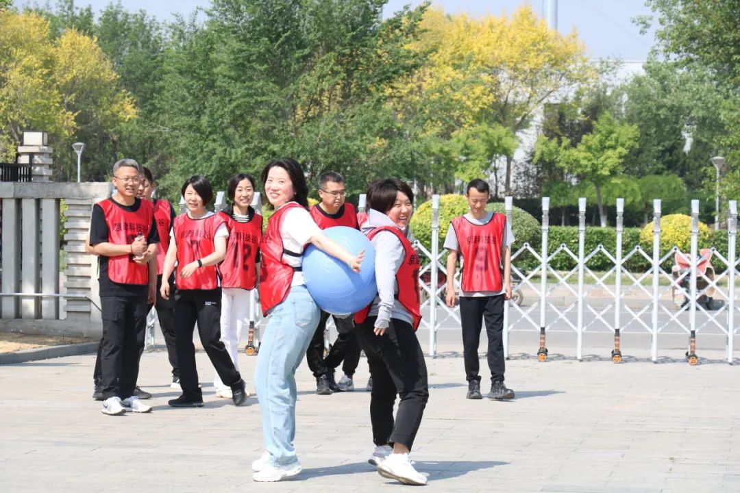 趣享运动，协进新程|这场趣味运动会嗨翻全场！(图9)