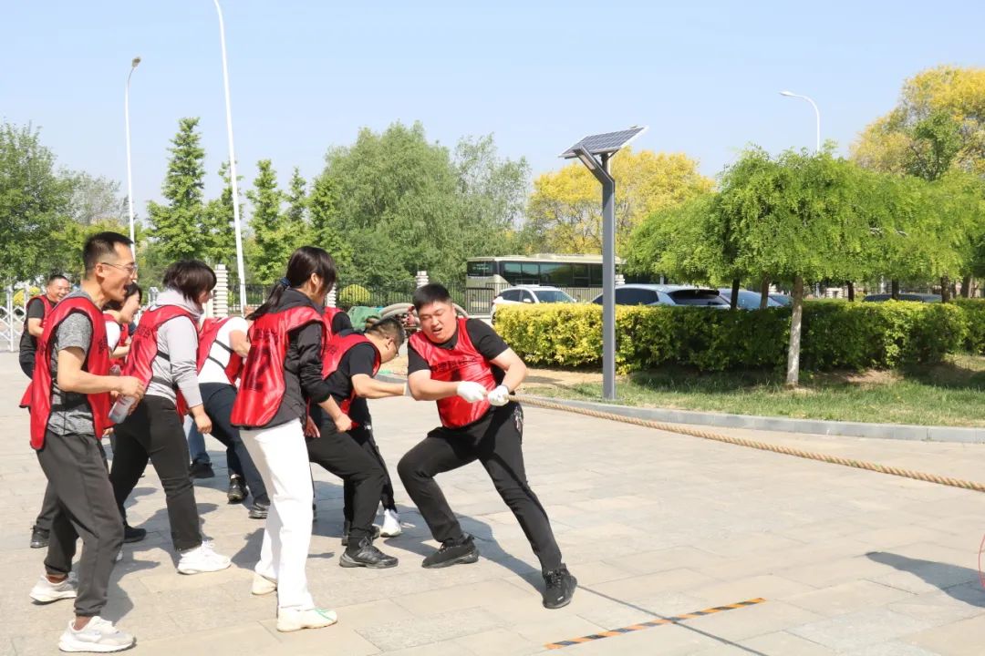 趣享运动，协进新程|这场趣味运动会嗨翻全场！(图3)