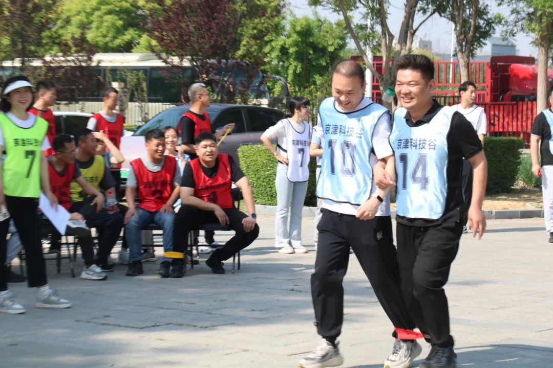 趣享运动，协进新程|这场趣味运动会嗨翻全场！(图6)