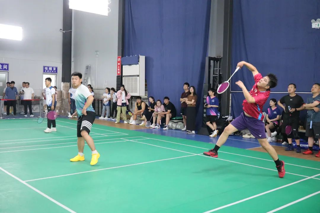 谁“羽”争锋，2025年婷婷伊人五月天色综合激情网_欧美—区二区在线观看_韩国禁欲系高级感电影_九九影院在线观看免费最新电视剧_无人区高清电影免费观看.......羽毛球比赛赛出“精气神”！(图6)